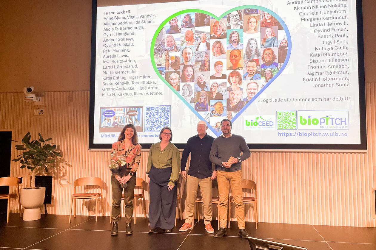 Prisen ble mottatt av Jonathan Soulé, Dagmar Egelkraut, Kristin Holtermann og Øyvind Halskau på vegne av alle som er involvert i poster symposiet.