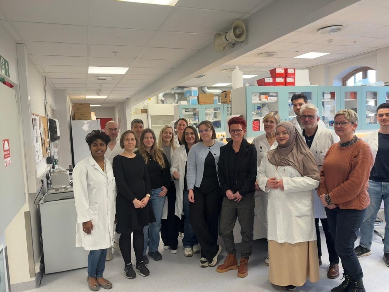 A behind-the-scenes look at filming the EBV-MS video.