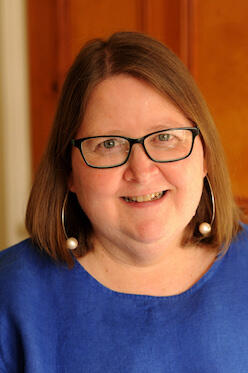 Photo portrait of keynote speaker Cathy Bovill