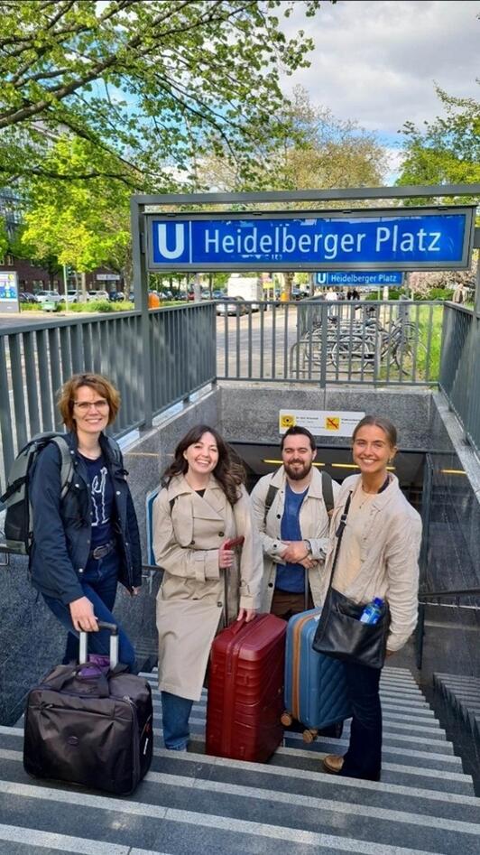 Delegasjonen ved undergrunnsbanen i Berlin