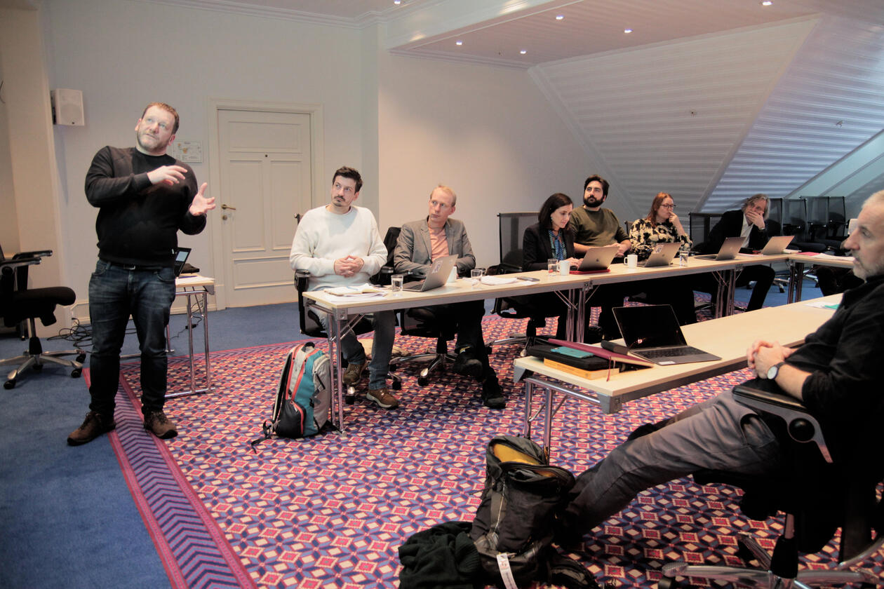 Jochen Müller presenterer på workshopen.