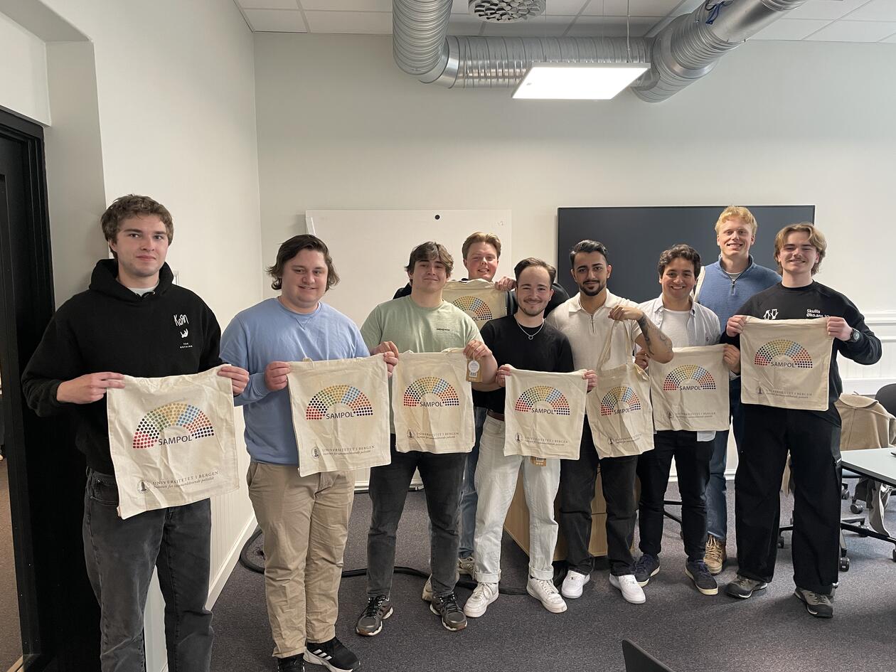 Deltakerne på stiftelsesmøtet til Rokkan FK.