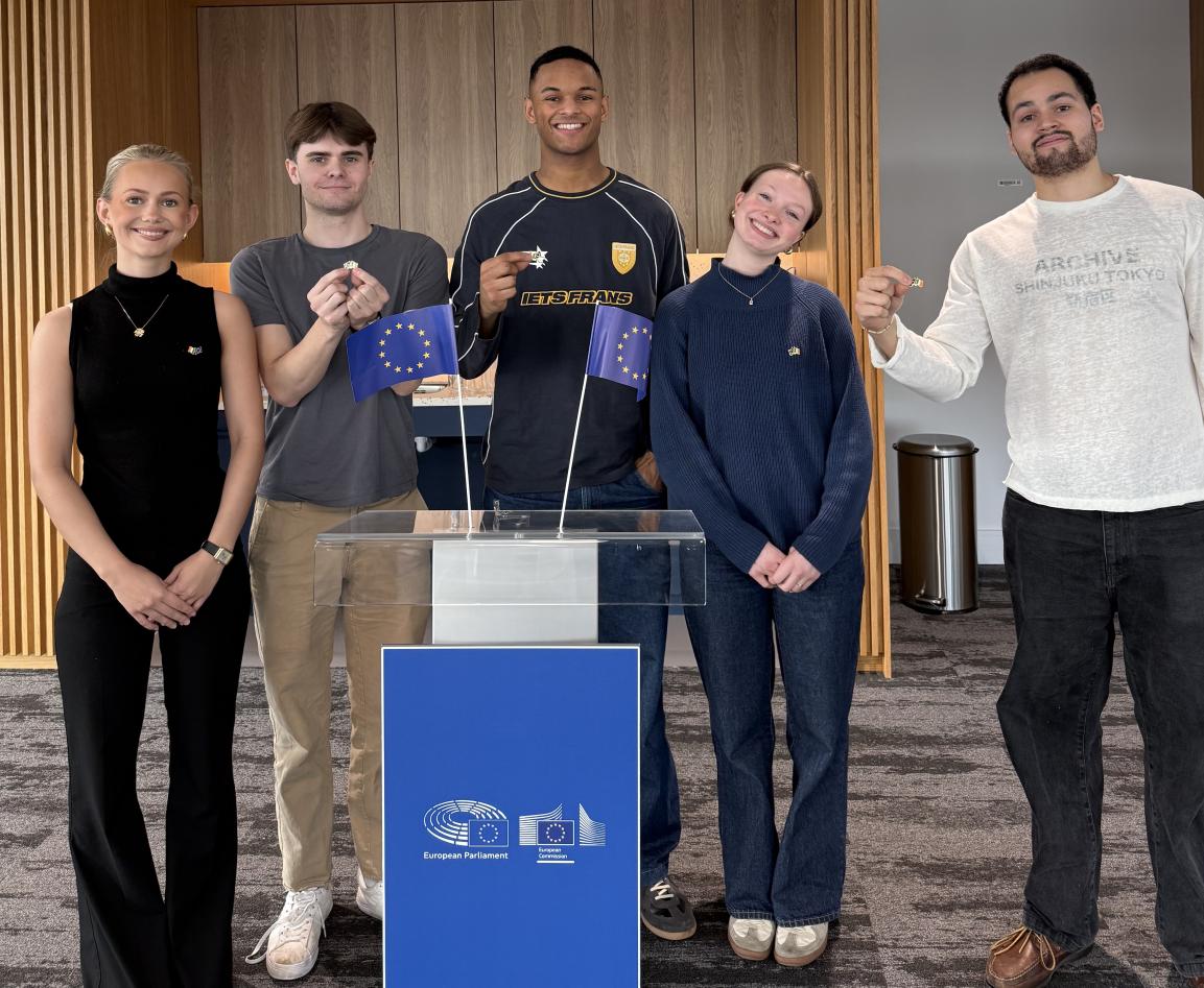 Sampol-studenter på European Parliament Experience