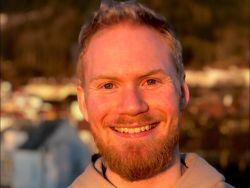 Johannes Melhus Medlien smiler mot kamera