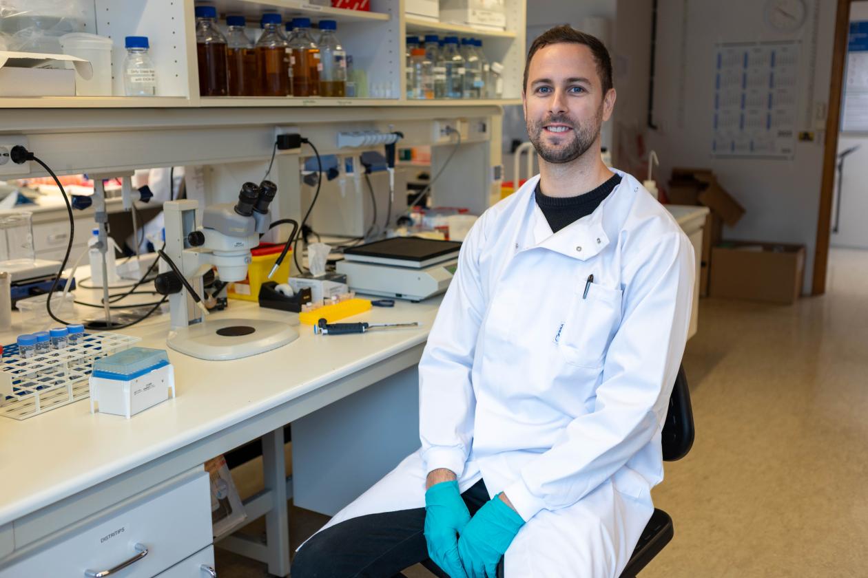 Portrait of Guillaume Poncelet in the laboratory