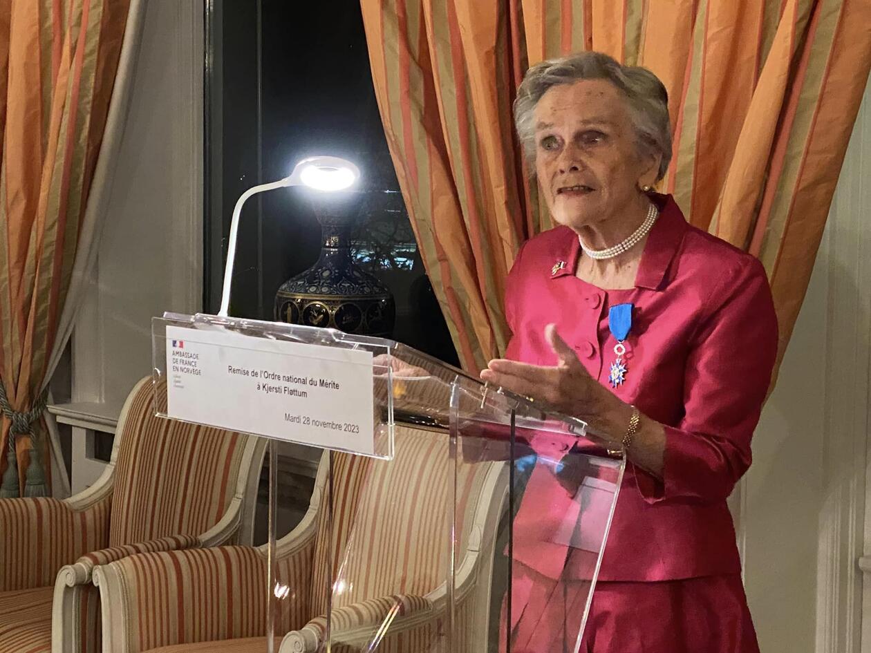 Professor emerita Kjersti Fløttum giving her speech.