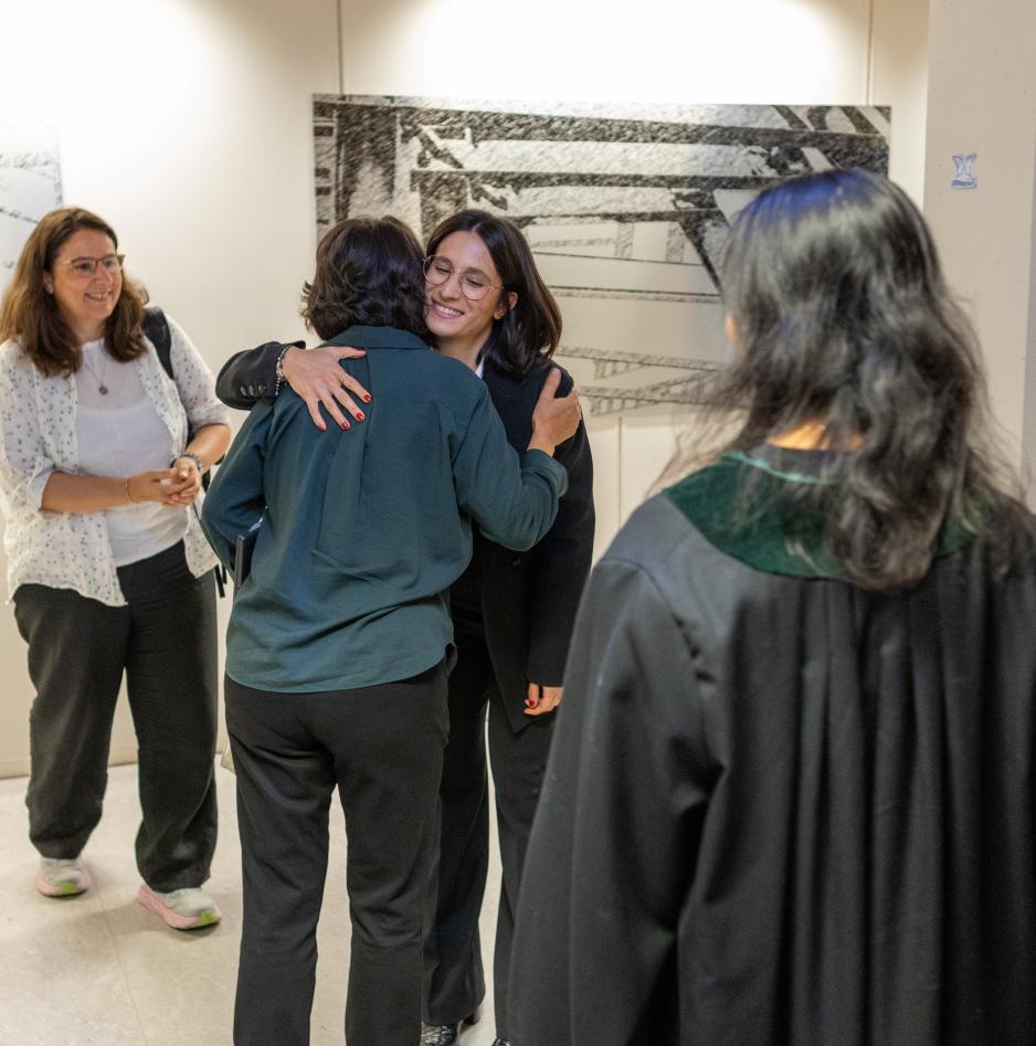 Inés Fournon Berodia huhgs members of the jury after her PhD defense.