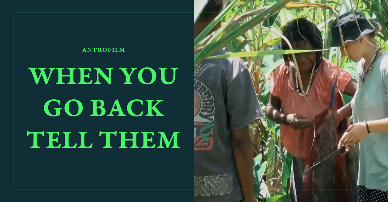 Tittel på film: When you go back tell them. foto av gruppe av kvinner