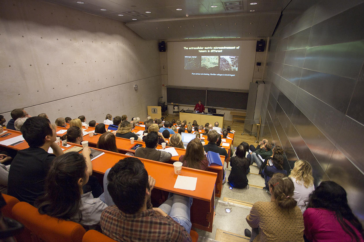 Photo from a packed auditorium at Zena Werb's lecture 02.10.14