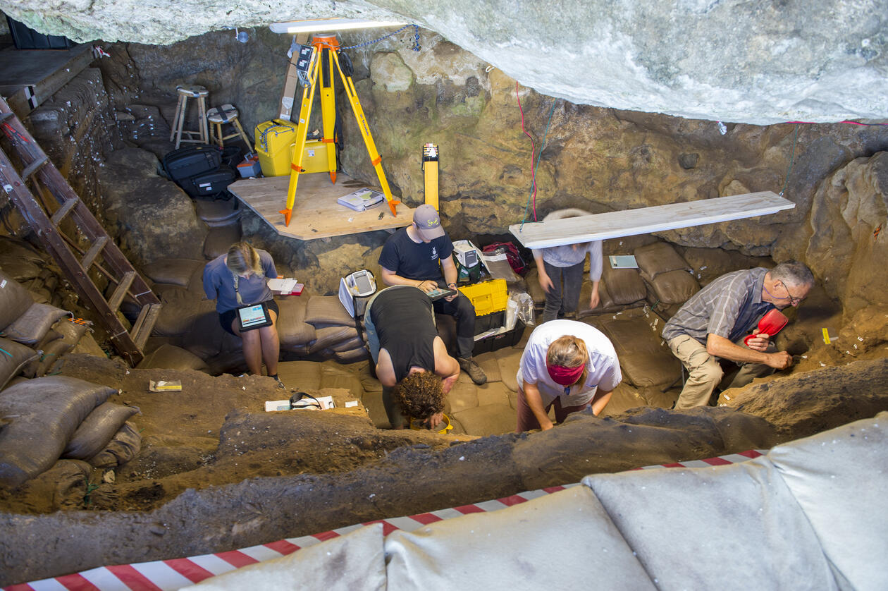 The SapienCE team from UIB excavating and Blombos Cave