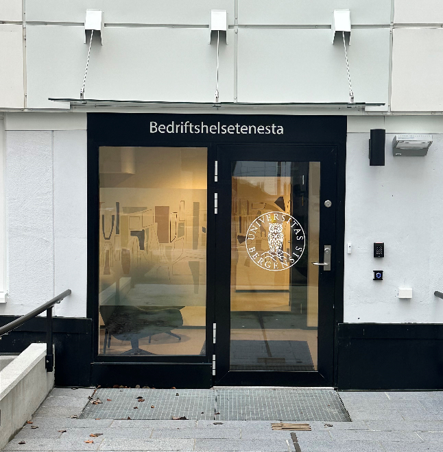 Bedriftshelsetjenesten UiB inngangsdør