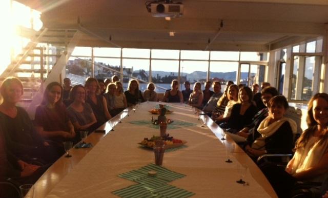 Alumner i solnedgang