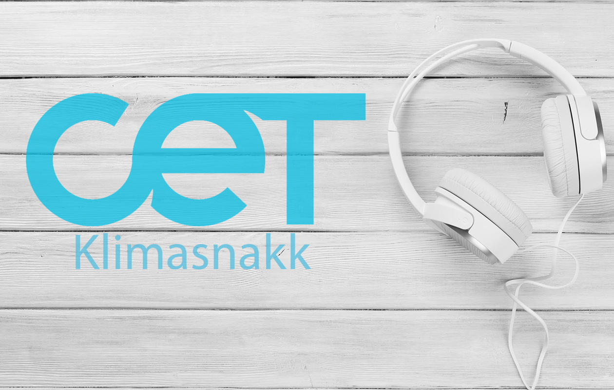 CET klimasnakk logo i blått med hodetelefoner