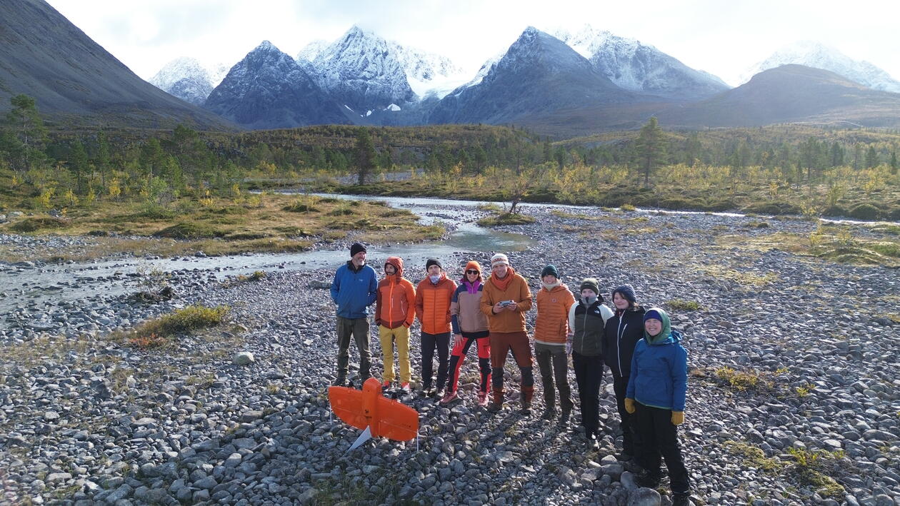 Foto in the Lyngen Alps field colleagues 