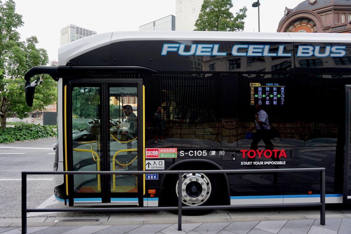 Hydrogen bus