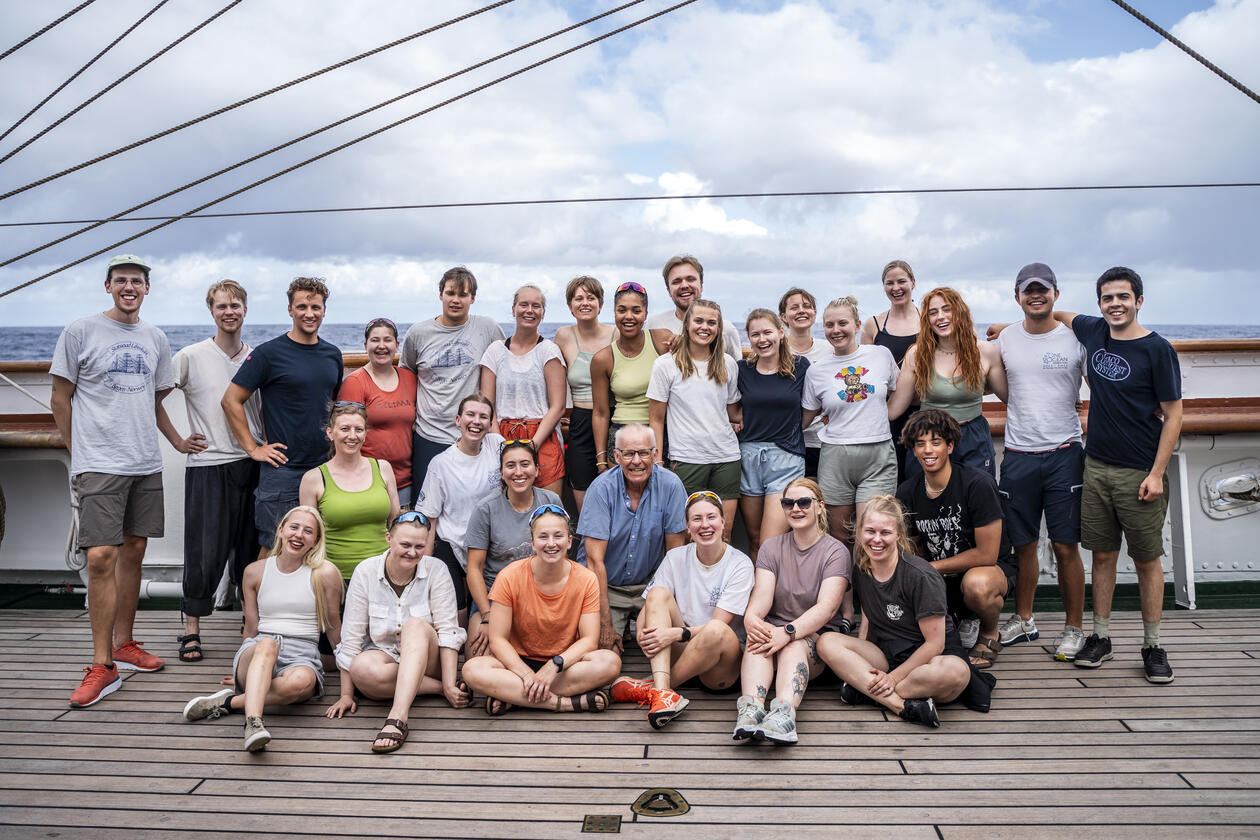 Gruppebilde med deltakere på UiB-sommerkurset «SDG 200 Ocean-Climate-Society».