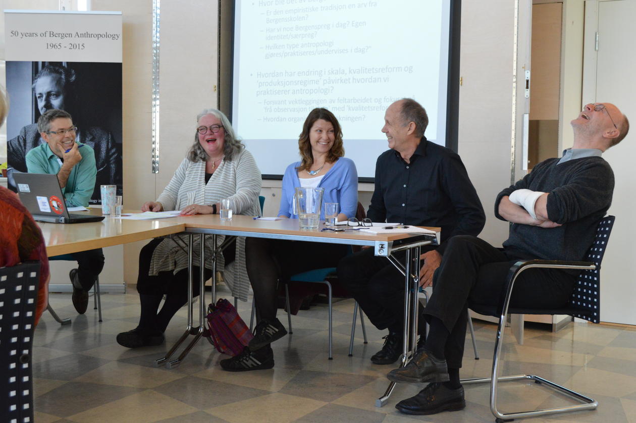 Paneldebatt om instituttets historie førte til mange gode anekdoter