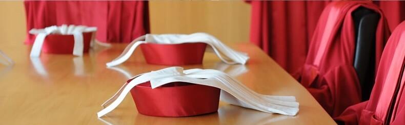 Bilde av dommerkappe.