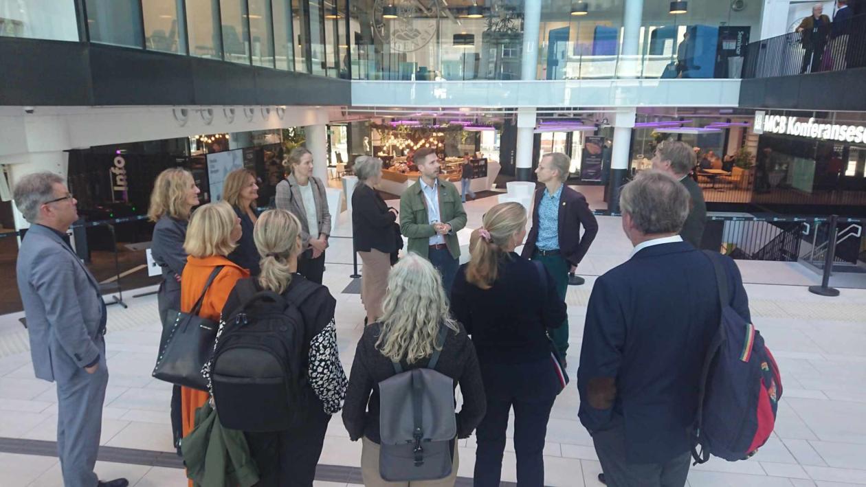 Forskningsrådet blir tatt imot i Mediaklyngen