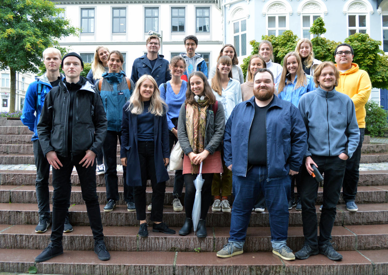 Fagutvalget  utanfor fakultetsbygningen