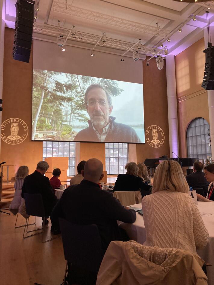 View of the University aula and the video projection of Andrew Revkin's keynote video. 
