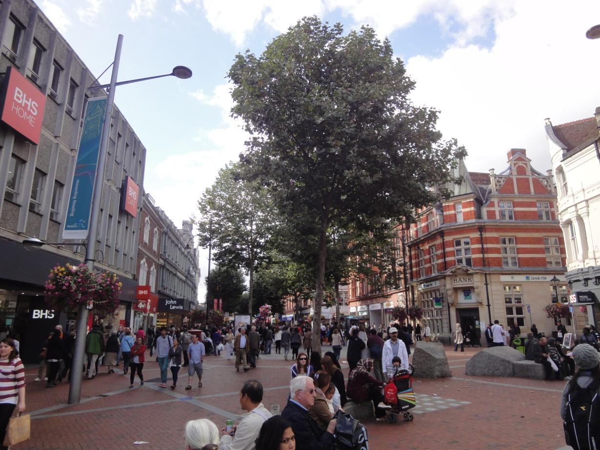 Gågate i sentrum av Reading.