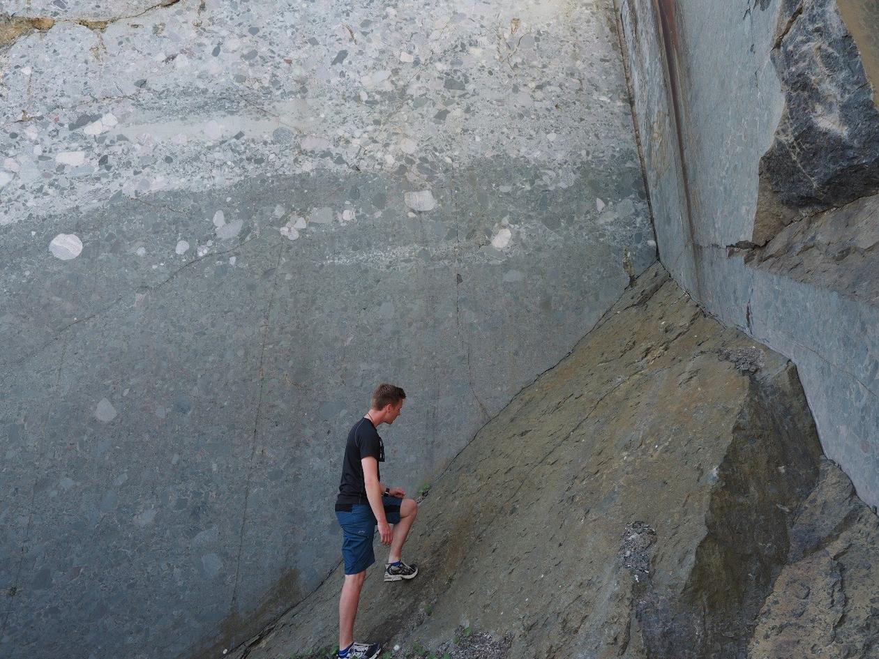 Devonsk konglomerat fra steinbrudd på Landøy