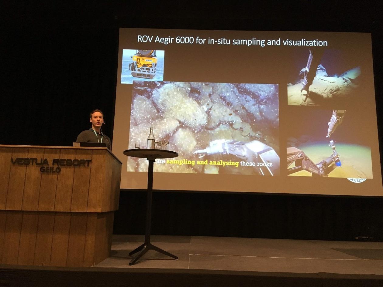 Foredrag av Håvard Hallås Stubseid