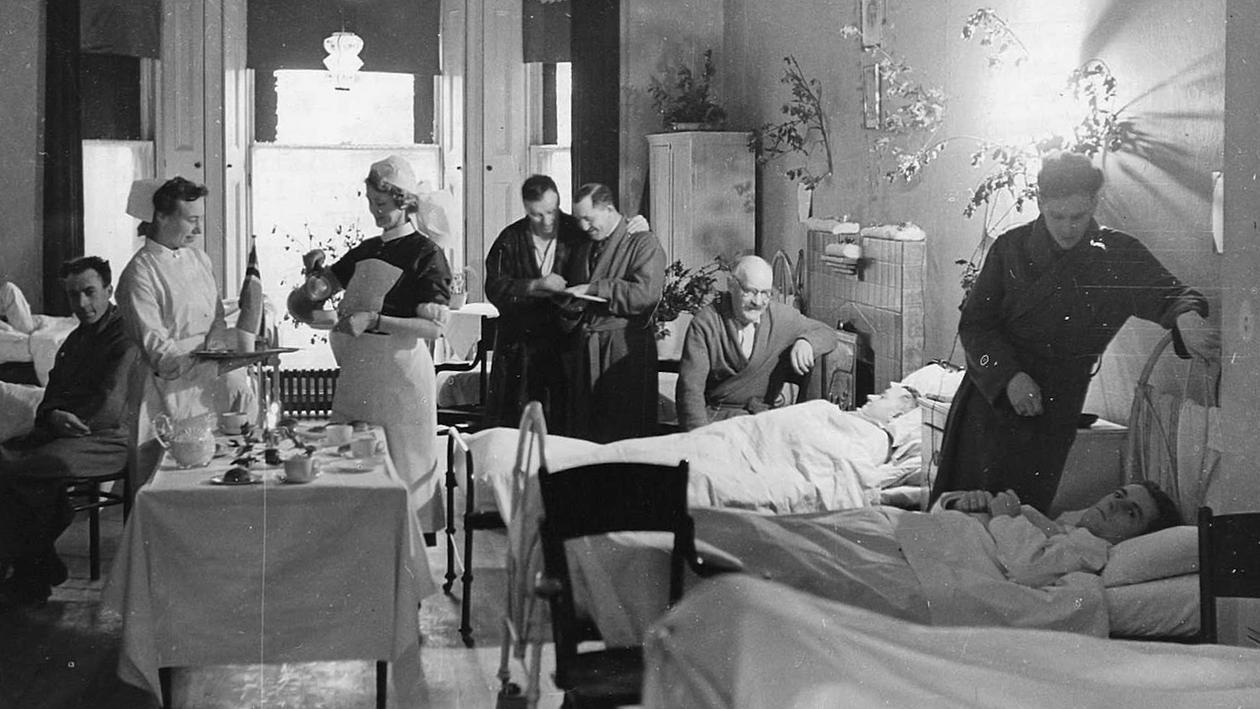 Jul på sykesal i norsk sykehus i London under Andre verdenskrig