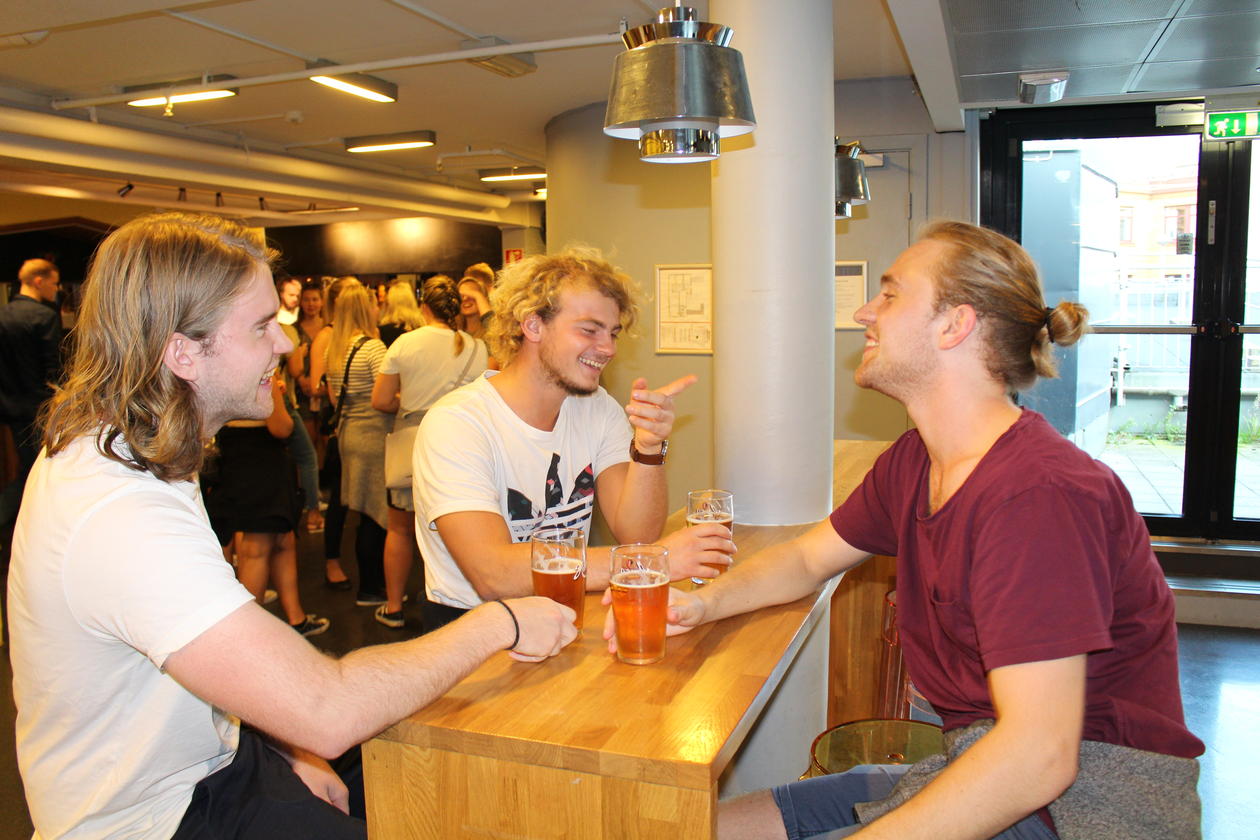 Gutta lader opp til Quiz