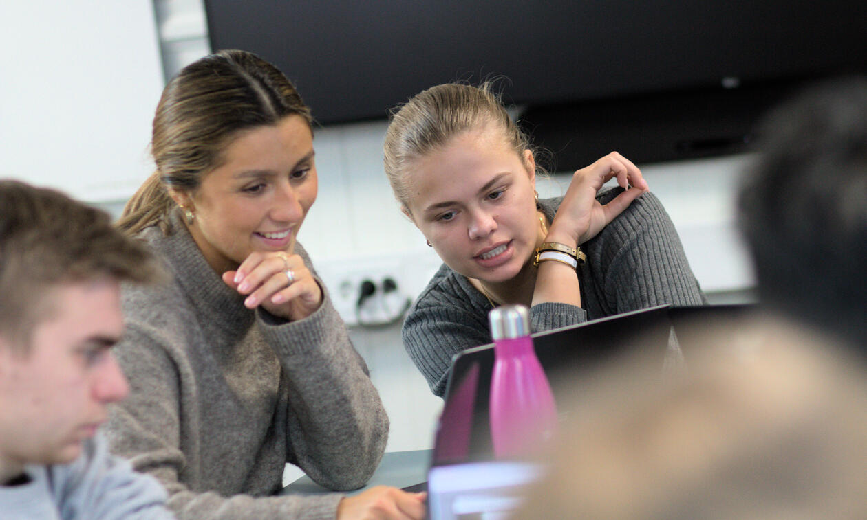 Illustrasjonsbilde av studenter.