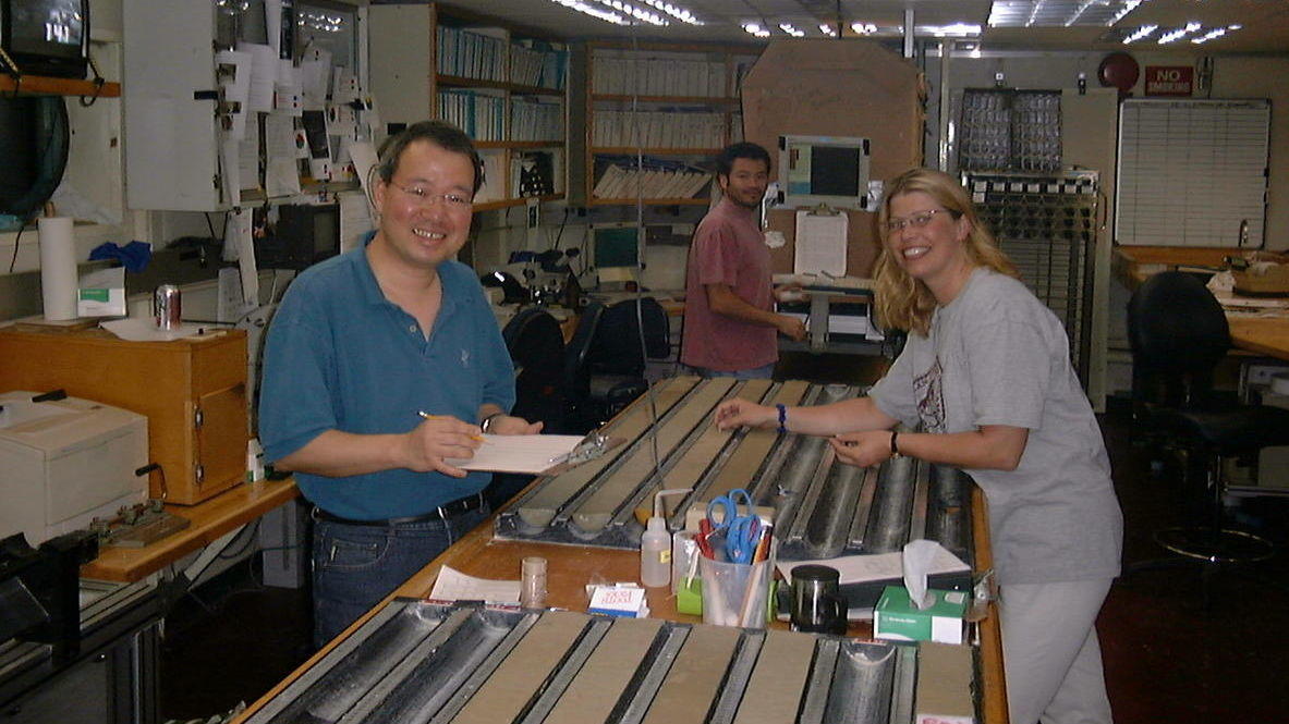 Geologer logger sedimentkjerne, masterprosjekt geologi, UiB