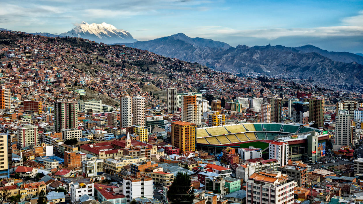 Bildet viser et bilde av La Paz i Bolivia