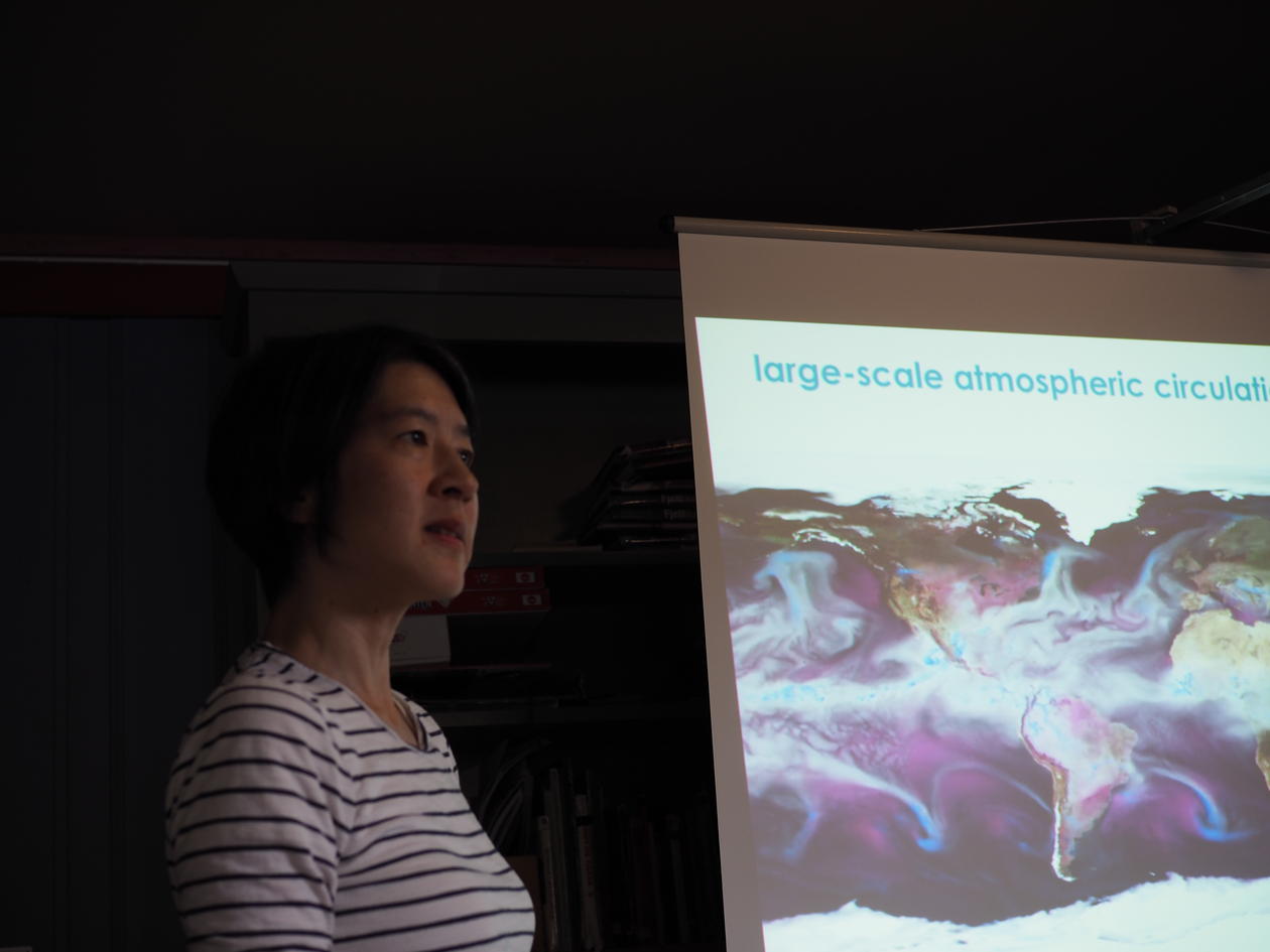 Camille Li lecturing about atmospheric circulation