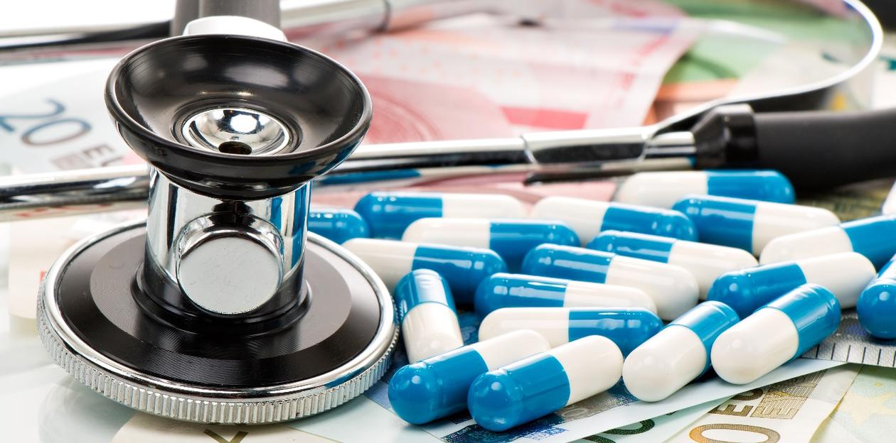 picture of pills and money