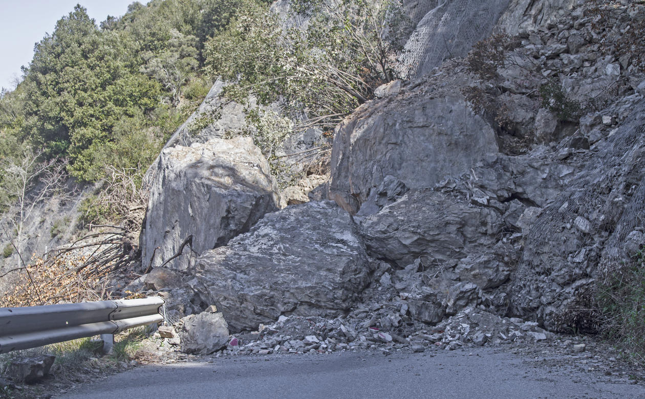 Ras som sperrer veien