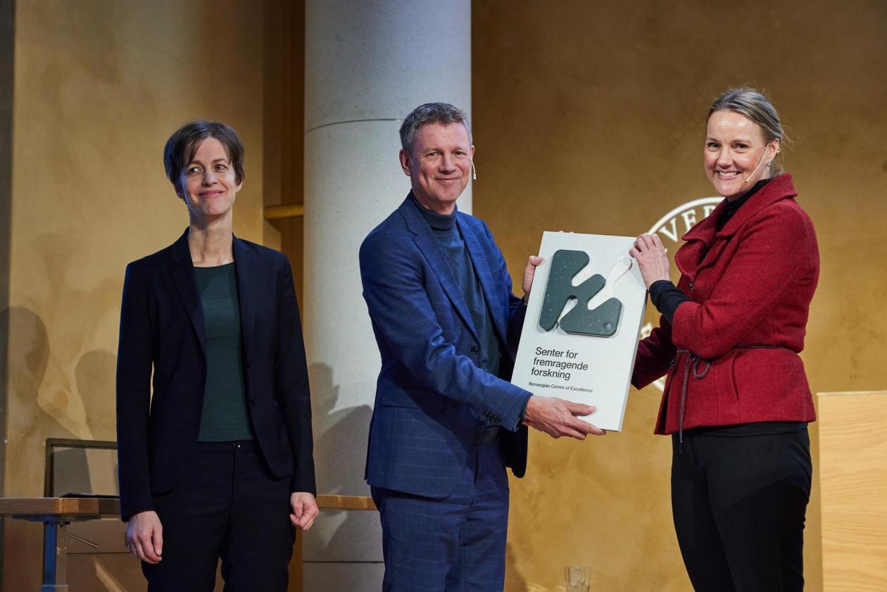 Forskningsrådet overrekker SFF-skilt til forskere