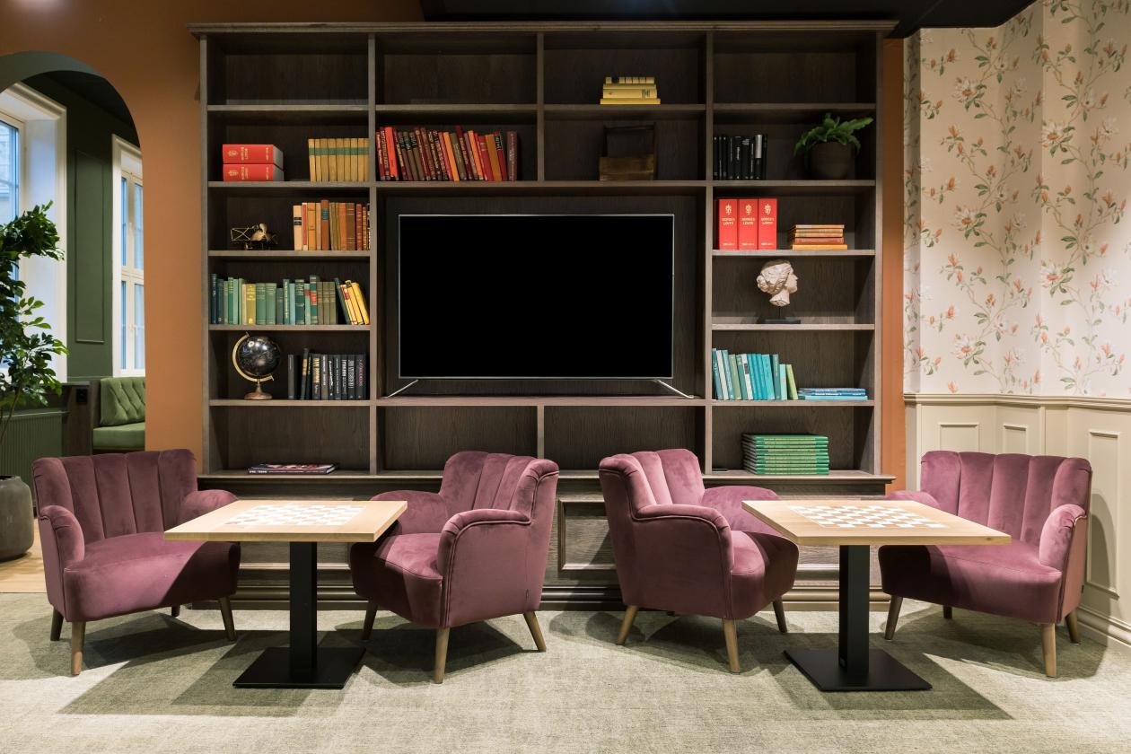 Sjakkbord og fjernsyn