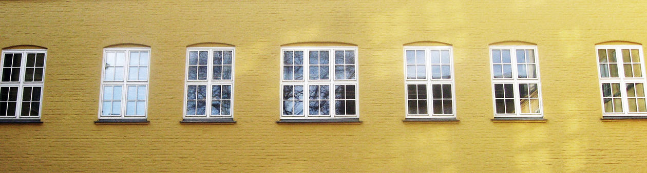 Image of windows at Sydneshaugen skole