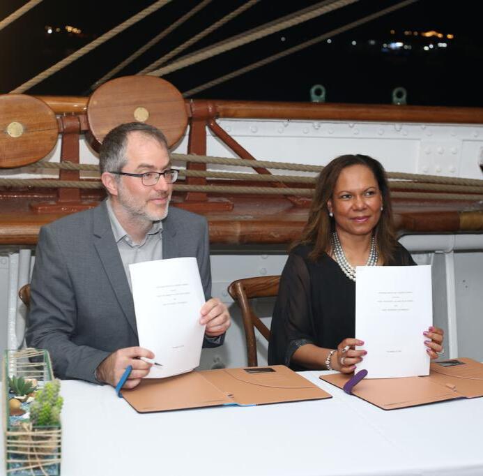 Stacy Richards-Kennedy (on the right) from the University of the West Indies with Kerim Hestnes Nisancioglu representing the University of Bergen at the official signing of the new Memorandum of Understanding between the two universities.
