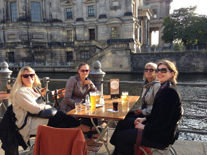 Noen av forskergruppens medlemmer. Museologisk ekskursjon til Berlin.