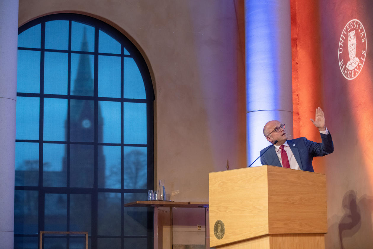 Norway's Special Representative for the Ocean, Mr. Vidar Helgesen, gave an impassioned speech for the ocean and the blue economy when he gave the first Annual Ocean Sustainability Bergen Lecture on 21 October 2019.
