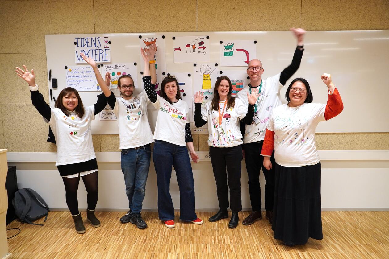 Bilde av vinnergruppen som jubler