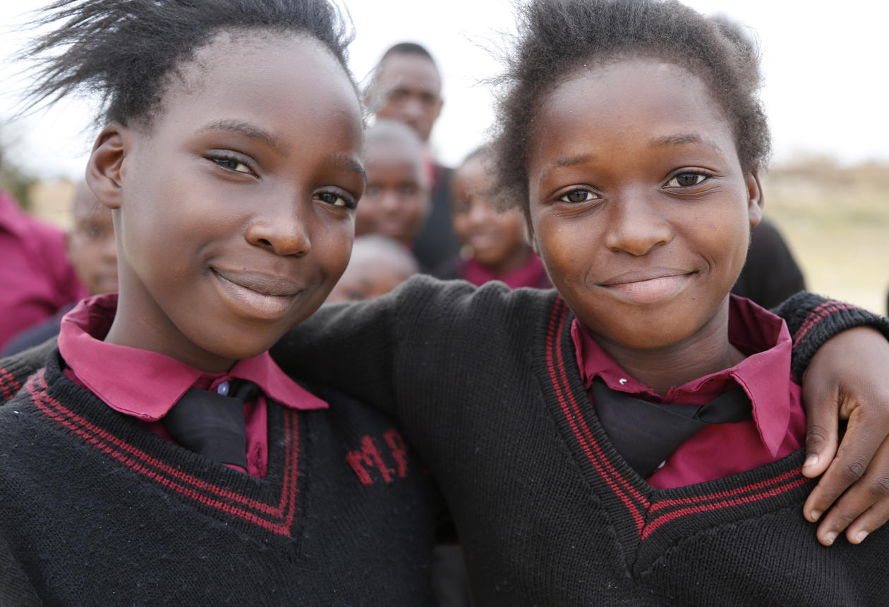 Girls from Zambia teach other youth about their right to education. Photo: Jessica Lea/DFID (Flickr, CC license) 