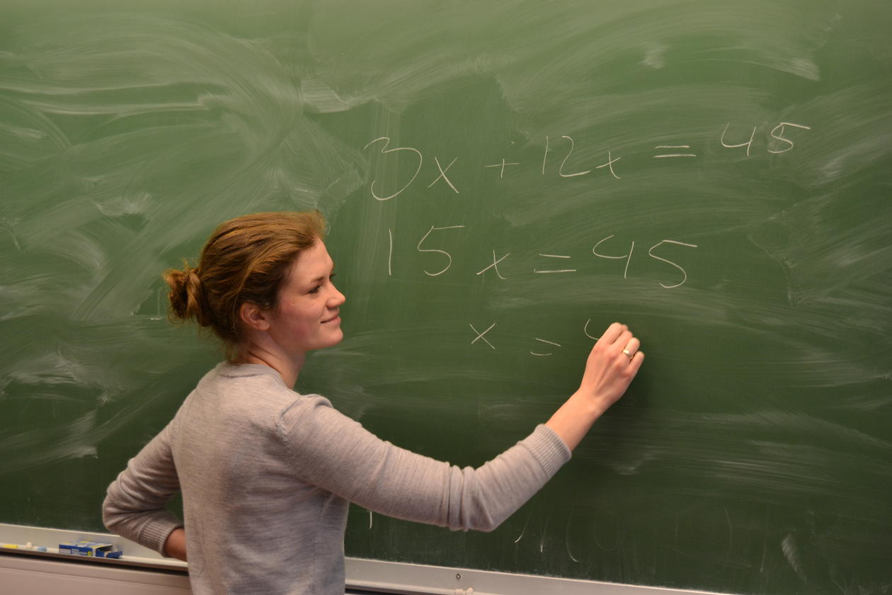 Anita Tindeland er en av mange ettertraktede lektorstudenter som spesialiserer seg i realfag. Anita Tindeland er en av mange ettertraktede lektorstudenter som...