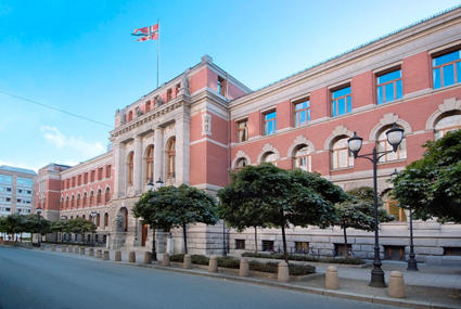 Justisbygningen sto ferdig i 1903. Adressa er Høgsteretts plass 1.