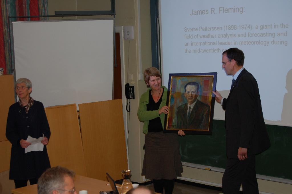 Eileen B. Petterssen, Karen Doublet (regionsleder VpV) og Peter M. Haugan ...