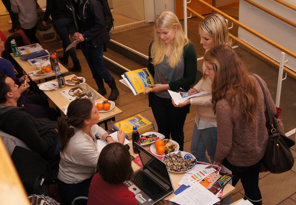 Exchange of information on the International day at The faculty of Psychology.