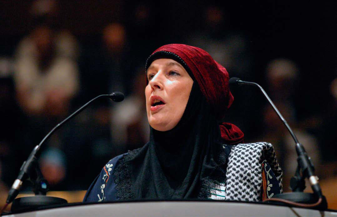 TALSKVINNE FOR ISLAM. Journalisten Yvonne Ridley var fanga i ti dagar av...