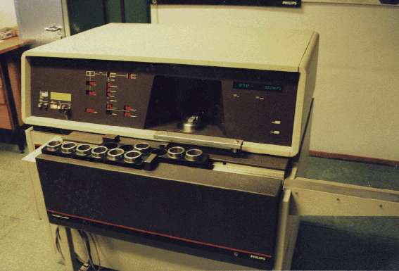 X-ray fluorescence spectrometer Philips PW1404 X-ray fluorescence spectrometer Philips PW1404